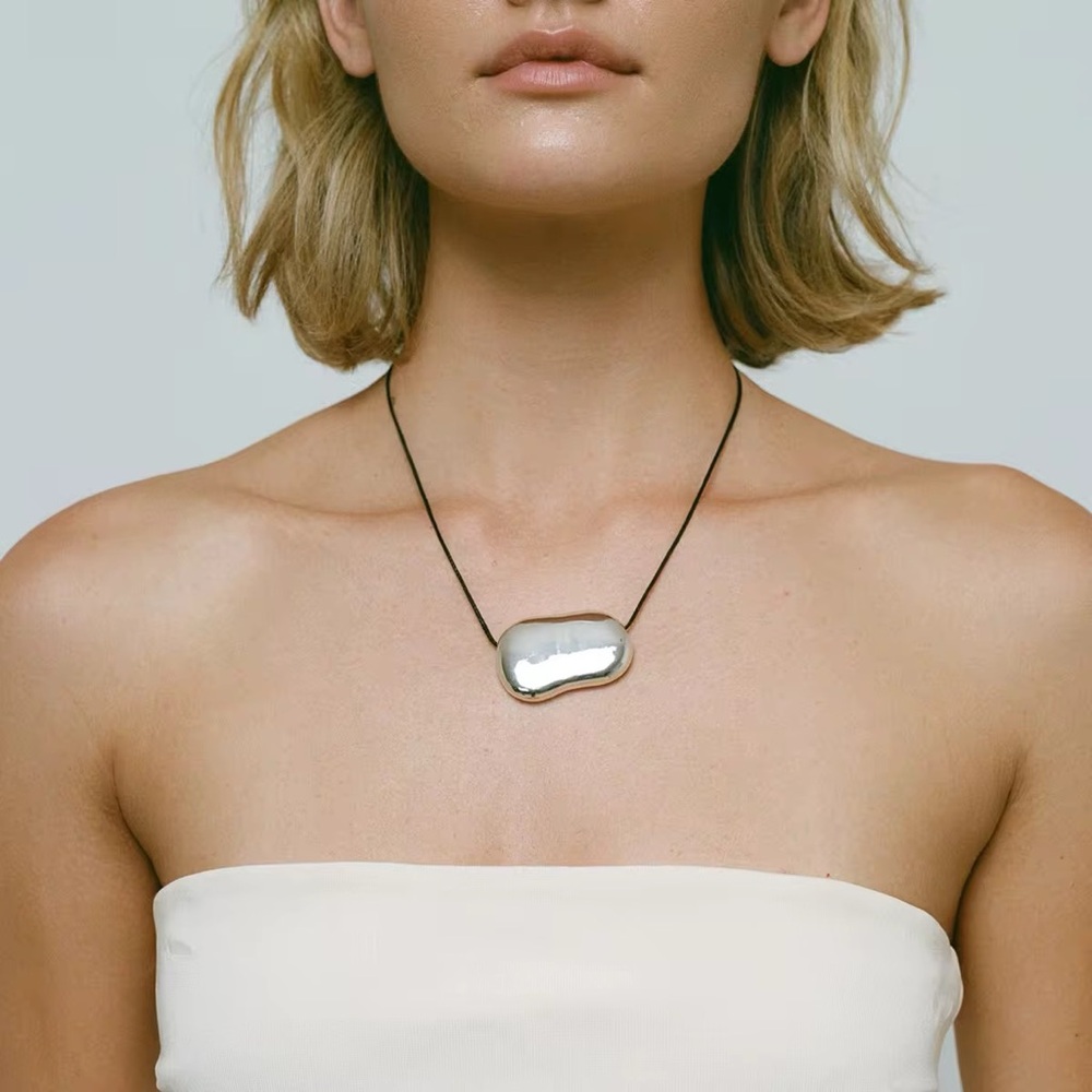 Silver Pendant Rope Necklace
